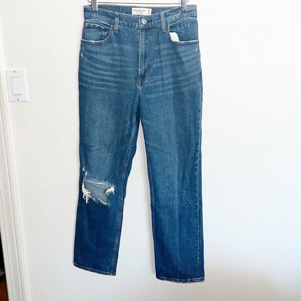 Abercrombie & Fitch Ankle Straight Ultra High Rise Dark Wash Distressed Jeans - Picture 1 of 10
